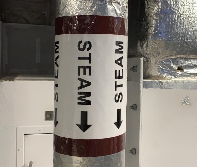 RP-30 chemical resistant PVC wrap-around pipe markers for offshore and petrochemical applications